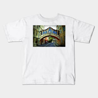 Hertford Bridge of Sighs Oxford England Kids T-Shirt